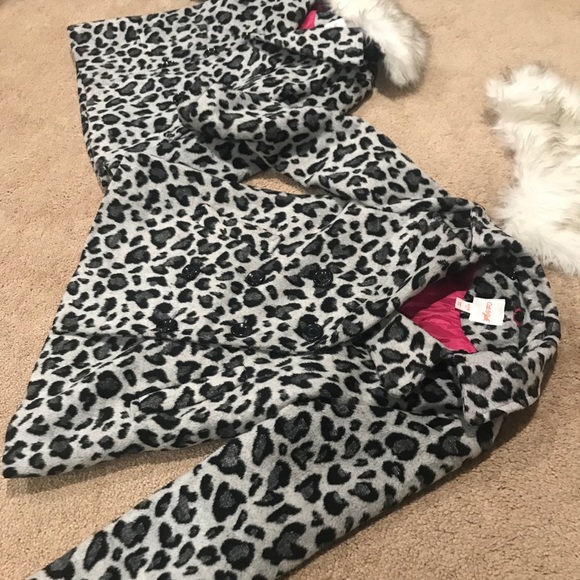 Girls leopard print coat - Picture 3 of 10